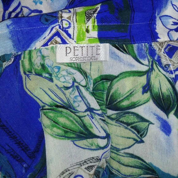 Tropical Blouse - Picture 3 of 3